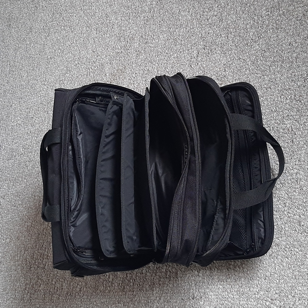 Atlantic Wheeled Briefcase. - Picture 9 of 15